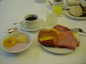 ���H (�t�B�����c�F �z�e�� ���f�B�e���l�I)