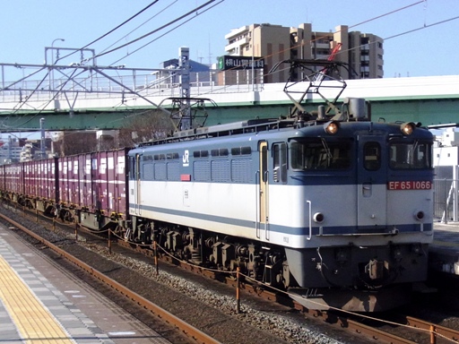 EF65-1066(�ߕ��w)