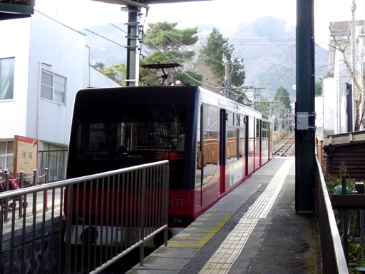 �P�P�`(�����w)