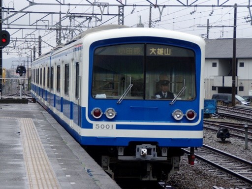 5000�n5001(��Y�R�w)