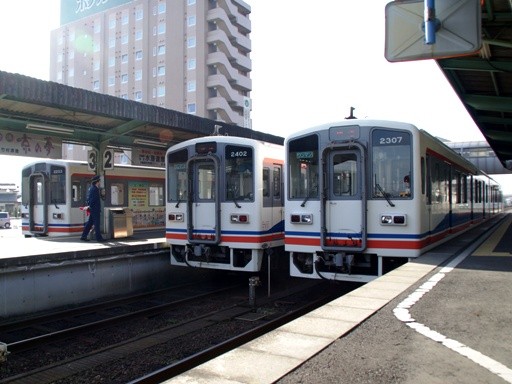 2203/2402/2307(���C���w)