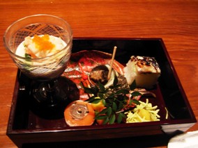 �{��i�����E���]�j