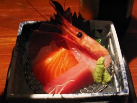 �{��i�����E���]�j�h�g