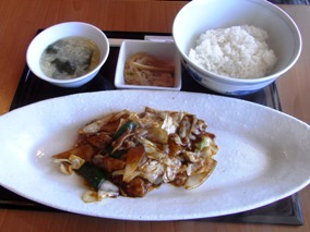 �M��H���i�݂ȂƂ݂炢�j �ؓ��̖��X�u��