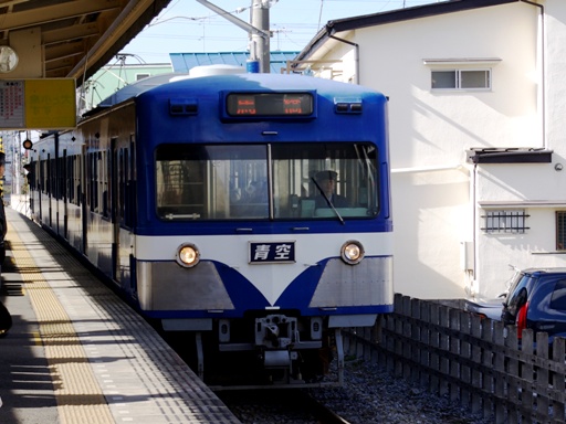 ��(�K�J�w)