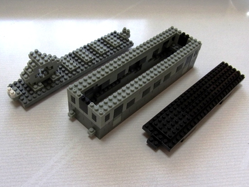 �i�m�u���b�N �S���͌^