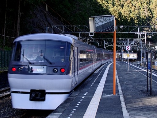 10000�n���b�h�A���[�����}�����ԁi���ۉw�j