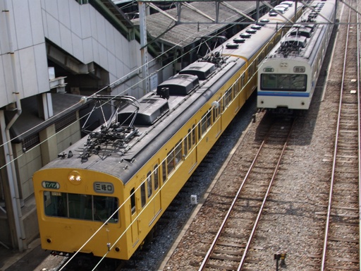 �J�i���A�C�G���[