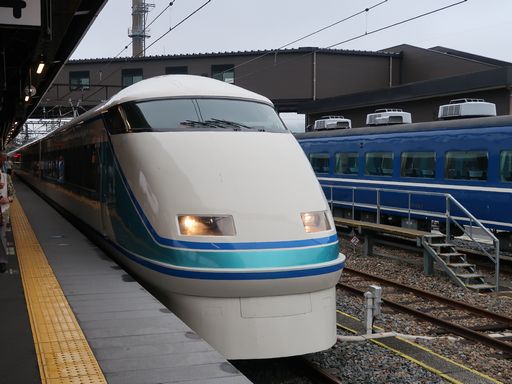 �X�y�[�V�A(100�n�u���[)(�����s�w)