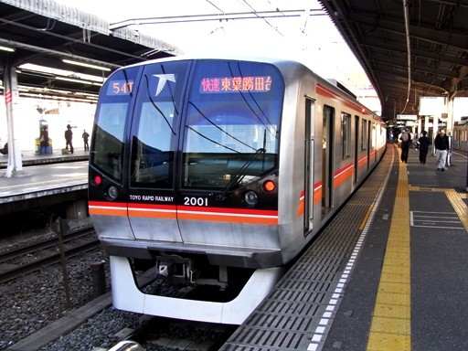 2001(���D���w)