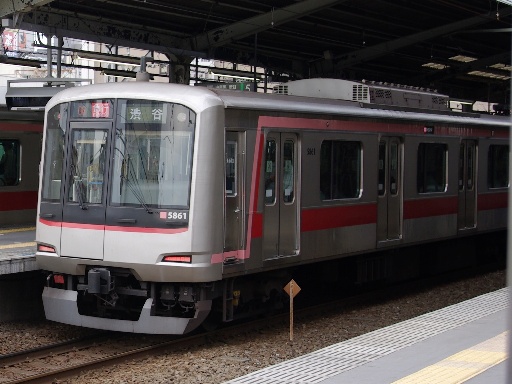 5861(���R���u)