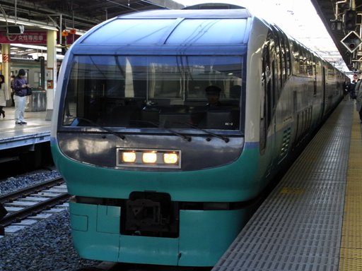 �X�[�p�[�r���[�x��q��(�r�܉w)